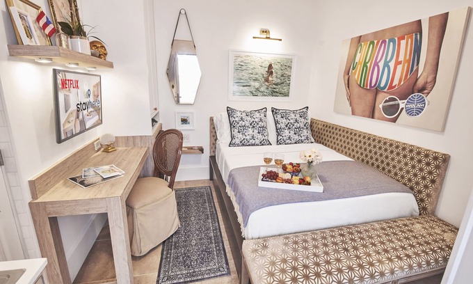 Eleanor Roosevelt Apartment | The Charming Studio near everything!