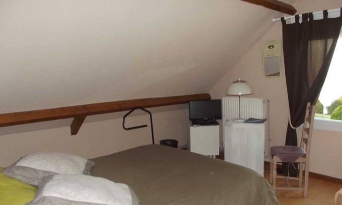 Aubigny House | The "Chocolate" room for two people