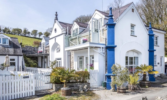 Penally House | The Coach House - 3 Bedroom - Penally - Tenby