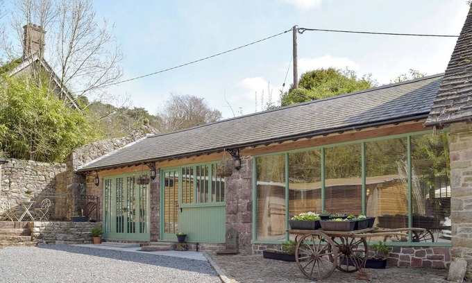 Derwydd Cottage | The Coach House at Stable Cottage