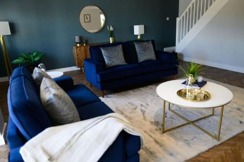 Cardiff House | The Coach House at Wenvoe Manor, Cardiff