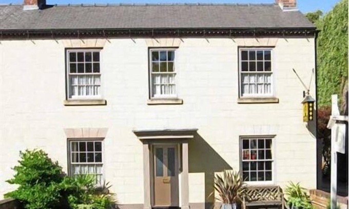 Melbourne Bed & Breakfast | The Coach House