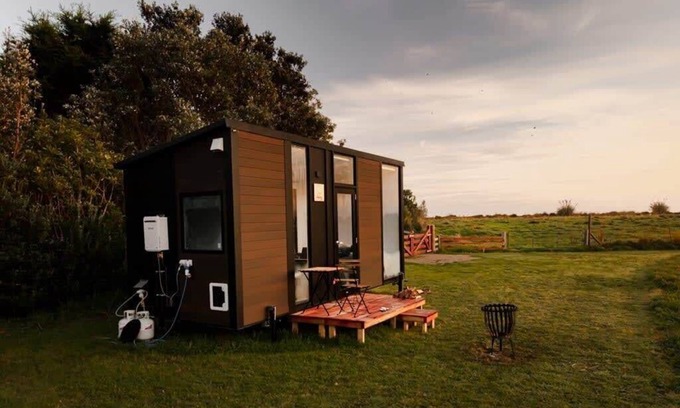 Waimangaroa House | The Coast 1 by Tiny Away