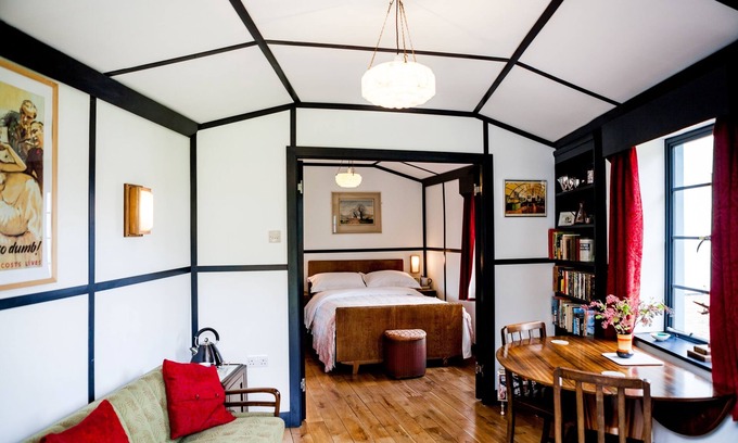 Walsingham Bed & Breakfast | The Control Tower Vegetarian B&B