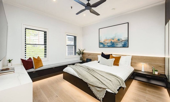 Chinatown Apartment | The Copper Bourke, 1 BR
