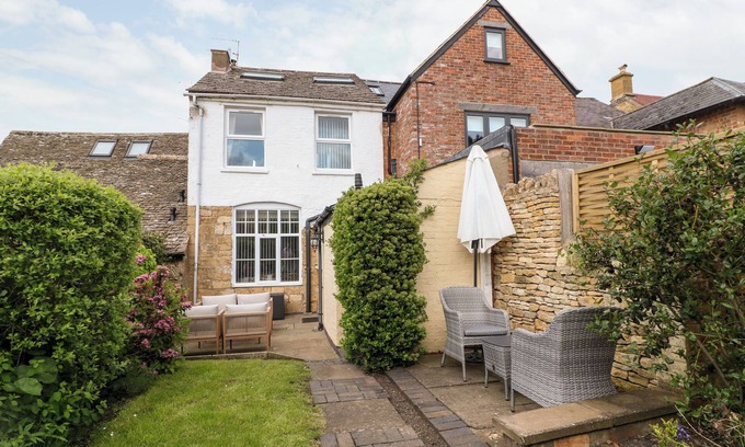 Broadway Cottage | The Cottage at Broadway