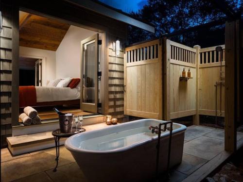 Faber Villa | The Cottage at Perkins Hollow