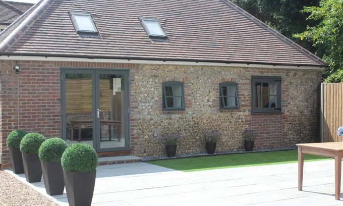 Aldingbourne House | The Cottage at The Dene
