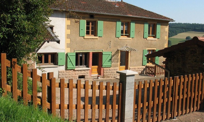 Ecoche House | THE COTTAGE BATTEUSE A ECOCHE (Loire) - Capacity 12 people home