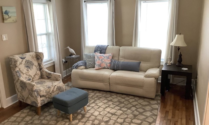 Long Beach Cottage | The Cottage By The Gulf - Just Steps To The Beach!
