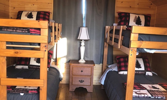 Clark Cabin | The Cow Lodge