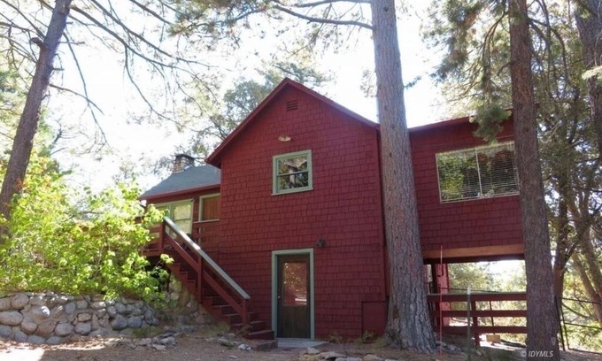 Pine Cove Apartment | The Cowboy Casa - Idyllwild Western Time Capsule