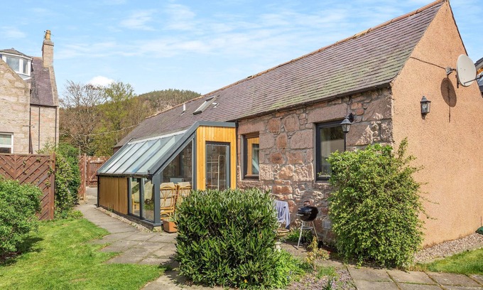 Ballater Cottage | The Coyles Cottage - SBH
