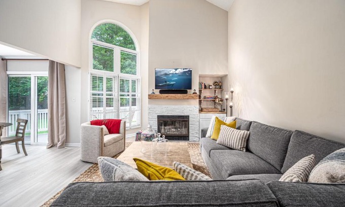Chapel Hill House | The Cozy Cottage - 10 Min From UNC