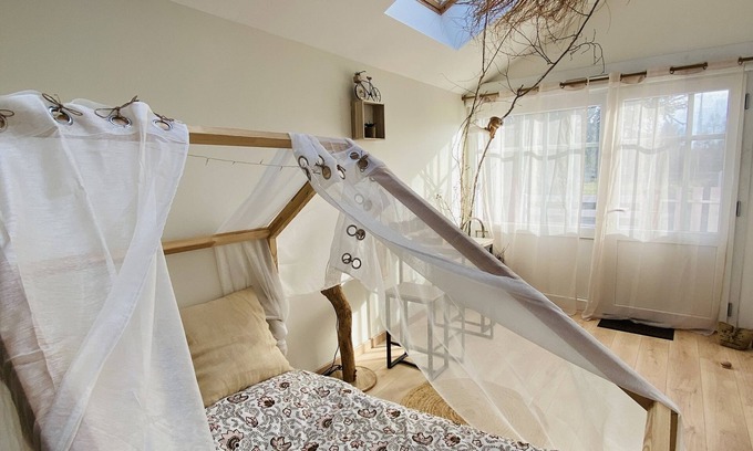 Plancher-Bas Bed & Breakfast | The cozy is