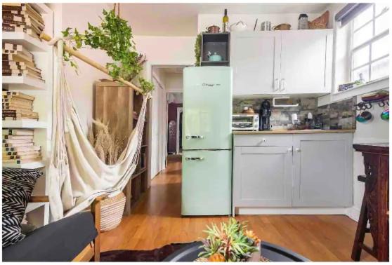 The Roads House | The Cozy Villa-private parking