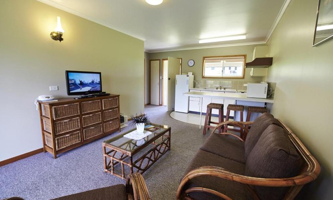Norfolk Island Apartment | The Crest Apartments