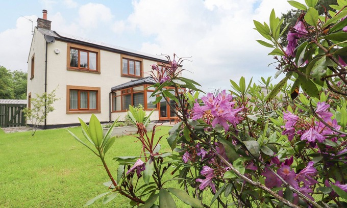 Fourstones Near Bentham Cottage | THE CROFT, family friendly, character holiday cottage in Tosside