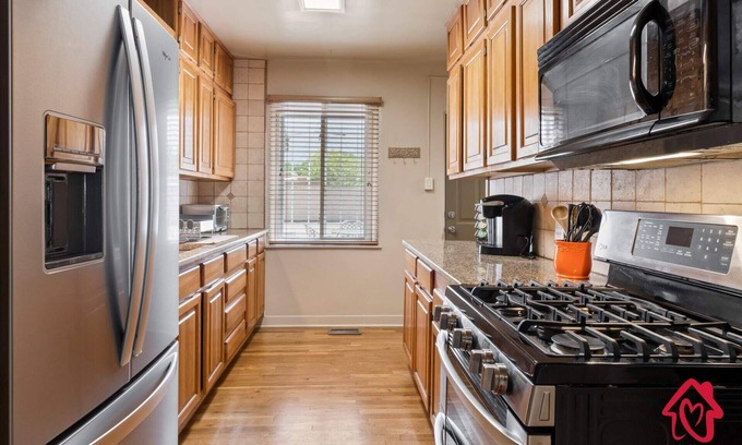 Nob Hill House | The Dartmouth House S