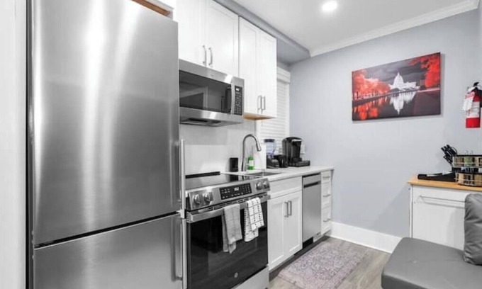Kingman Park Apartment | The DC Getaway+2BD condo+Private Parking