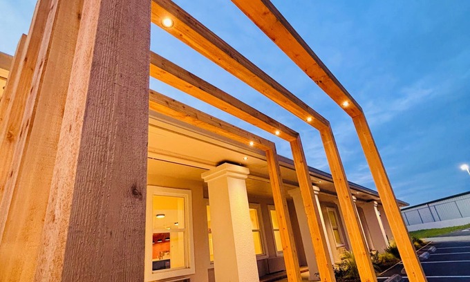 Taylor Hotel | The Depot Hotel