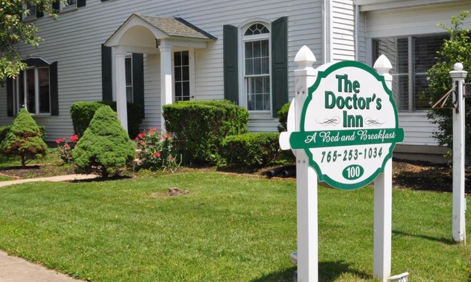 West College Corner Bed & Breakfast | The Doctor's Inn