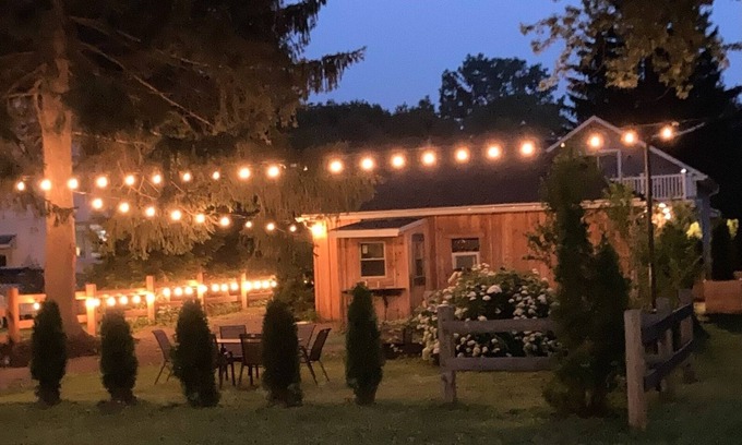 Hamburg House | The Dorothy Flat @ Footprint Farms