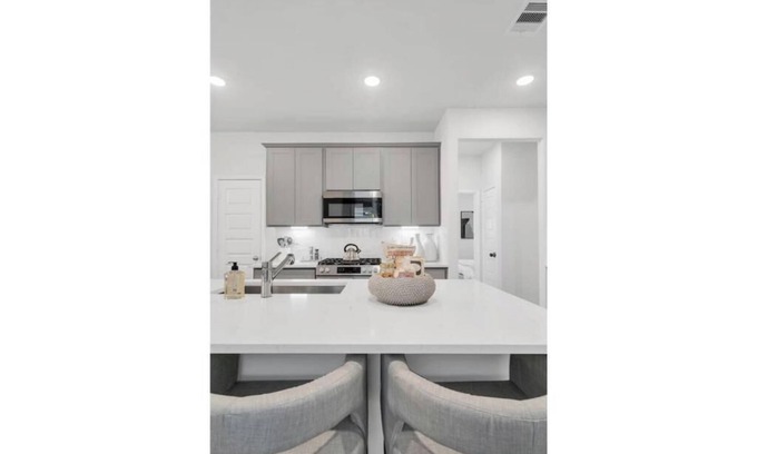Magnolia House | The DOVI Collection Sweet Cherry Retreat