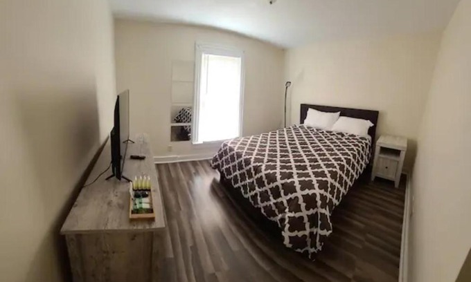 Tazewell House | The Dragon's Den Downstairs Room 1