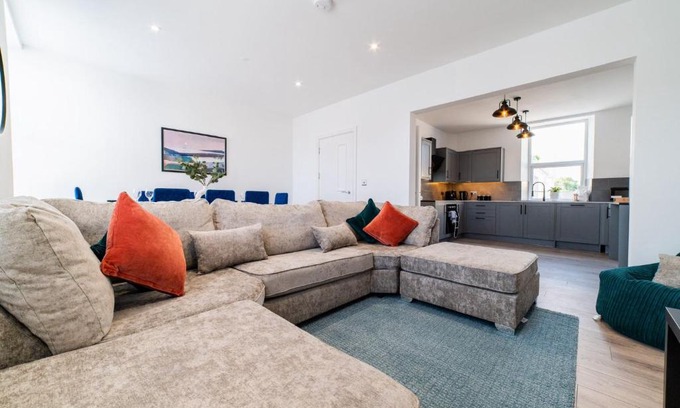 Newton House | The Dunes, Porthcawl