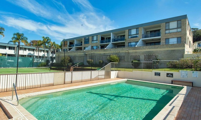 Fingal Bay Apartment | The Dunes Two bedroom apartment overlooking pool