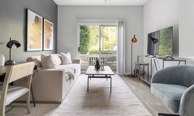Durham Apartment | The Durham III Vibe 8726