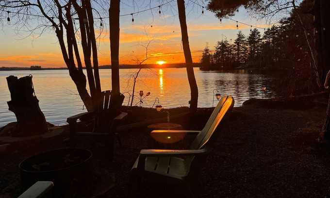 Hudson Cottage | The Eagles Nest! ☀Four Seaon Lakeside Retreat☀