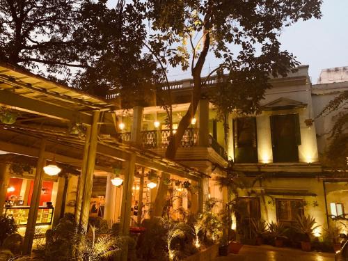 Dharmatala Hotel | The Elgin Fairlawn, Kolkata