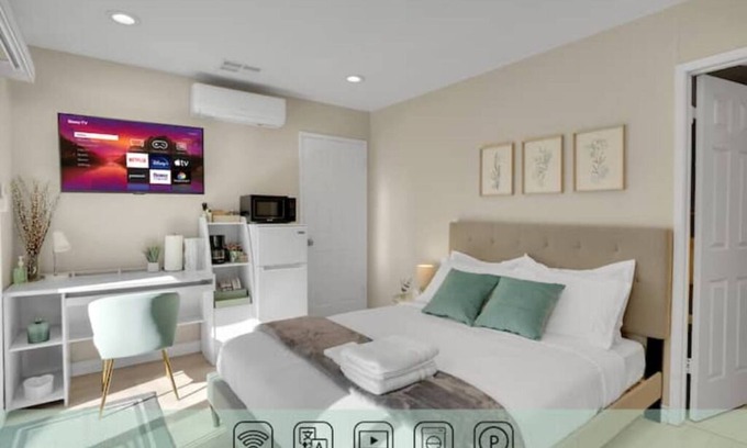 Walnut Apartment | The Emerald Retreat - BRAND NEW !