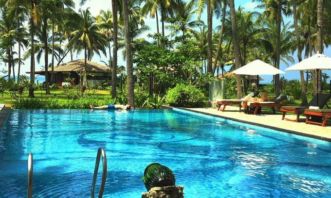 Ngwe Saung Hotel | The Emerald Sea Resort