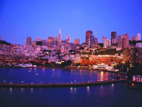 Fisherman's Wharf Hotel | The Fairmont Heritage Place Ghirardelli Square