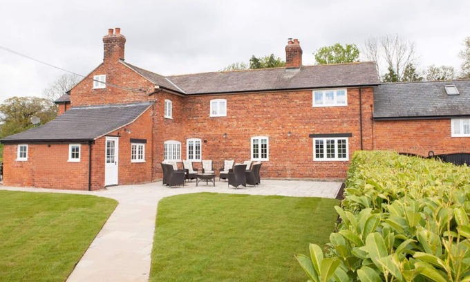 Montgomery House | The Farmhouse at Marrington Estate