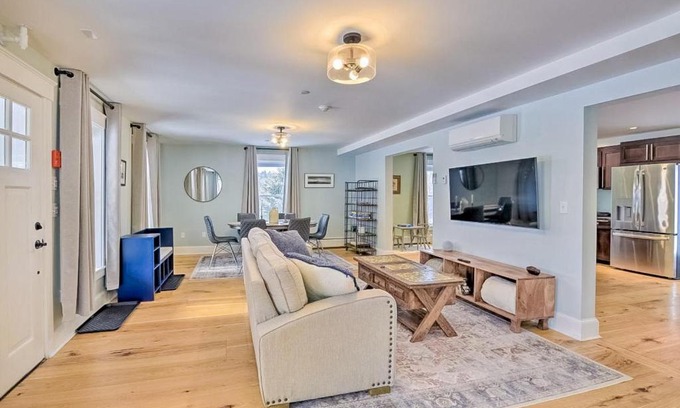 Waterbury Center Apartment | The Farmhouse - Suite #1
