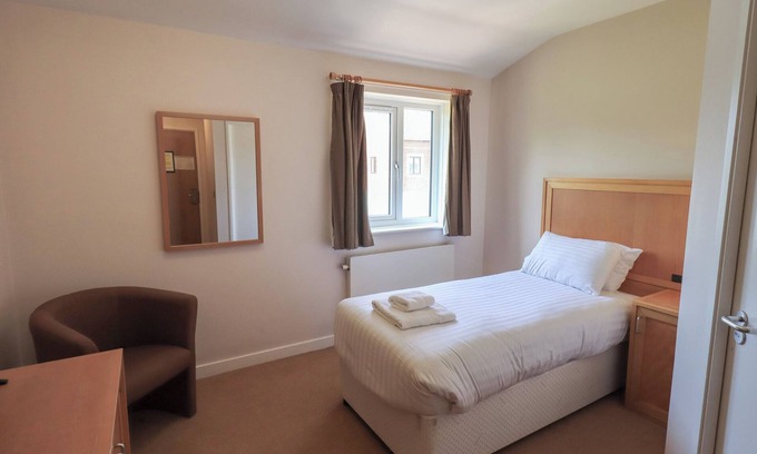 Eamont Bridge Cottage | THE FELLSIDE HAVEN AT EAMONT PARK, with a garden in Penrith