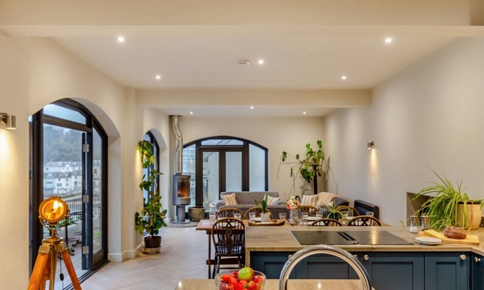 Fowey House | The Ferry House - Five Bedroom House, Sleeps 10