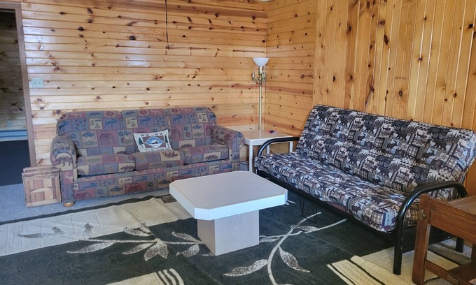 Onamia House | The Fish Nest Chatueau Centrally Located in Onamia ATV/SLED Mille Lacs Lake Fish