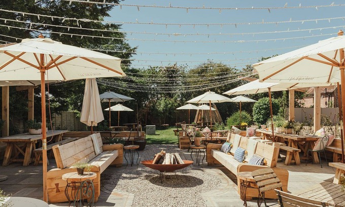 Brabourne Hotel | The Five Bells Inn Brabourne