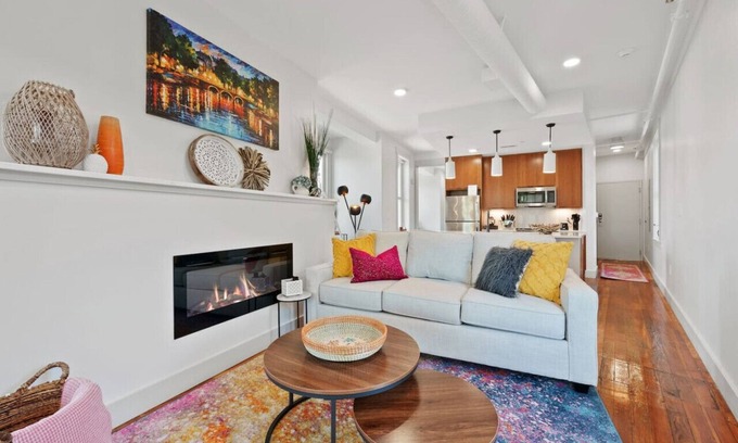 Mount Auburn Apartment | The Flatiron | Views & Amazing Café | Near to ALL