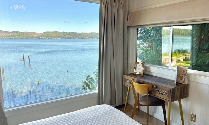 Dunes City Hotel | The Florentine Waterfront Hotel