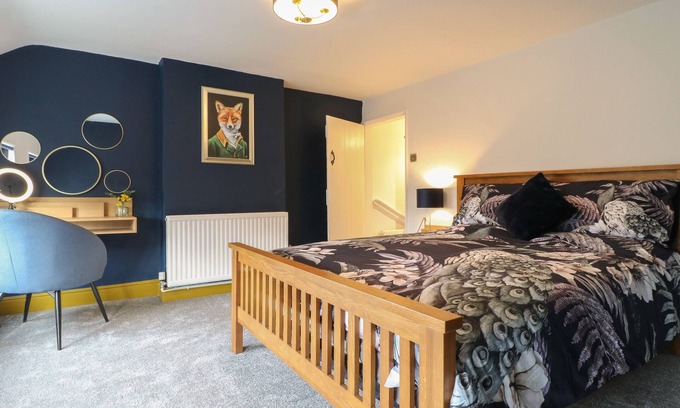 Tean Cottage | THE FOXES DEN, pet friendly, with a garden in Tean