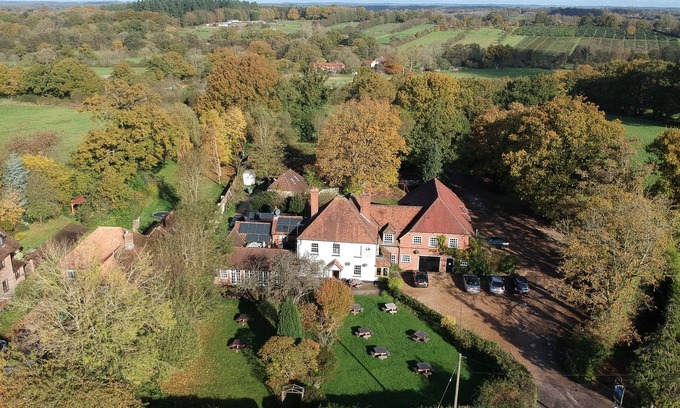 Penwood Hotel | The Furze Bush Inn