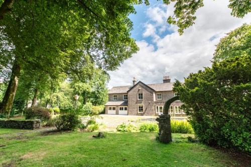 Peak District National Park House | The Gables