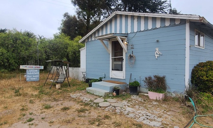 Callender Cottage | The Ganja Getaway
