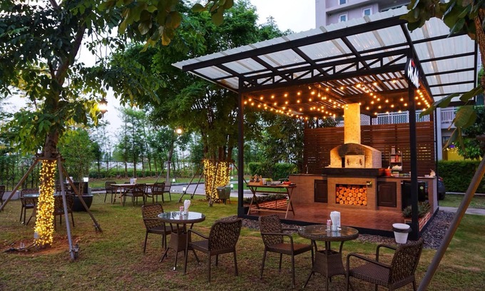 Tha Tum Hotel | The Garden 304